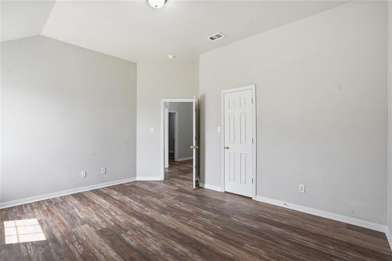 500 Surry Court, Saginaw TX 76179 - Photo 22
