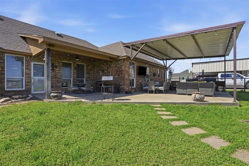 7229 County Road 1205, Rio Vista TX 76093 - Photo 24