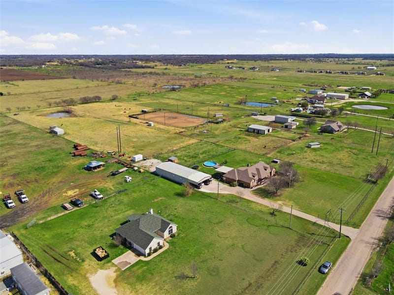 7229 County Road 1205, Rio Vista TX 76093 - Photo 37
