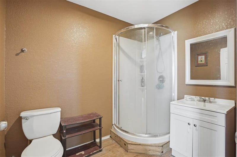 7229 County Road 1205, Rio Vista TX 76093 - Photo 35