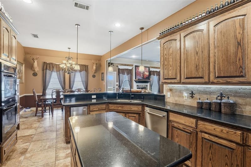 7229 County Road 1205, Rio Vista TX 76093 - Photo 8