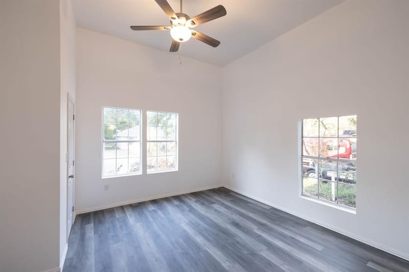 415 W 7th Street, Bonham TX 75418 - Photo 9