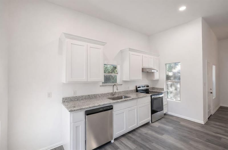 415 W 7th Street, Bonham TX 75418 - Photo 4