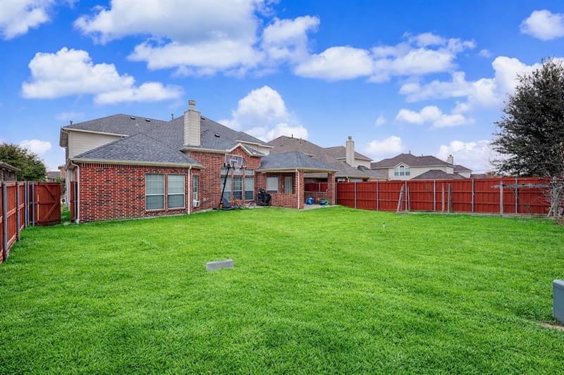 4525 Warbler Lane, Garland TX 75043 - Photo 36