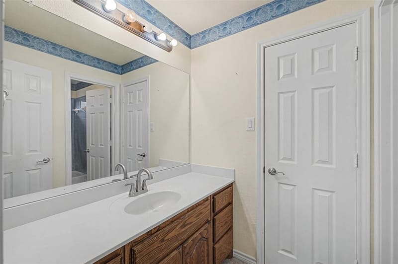 4525 Warbler Lane, Garland TX 75043 - Photo 32