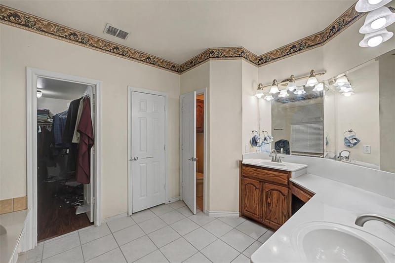 4525 Warbler Lane, Garland TX 75043 - Photo 18