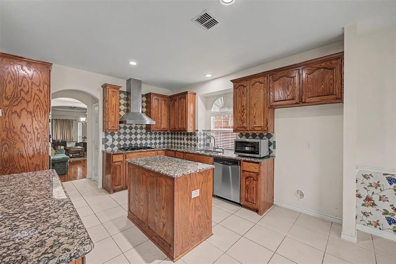4525 Warbler Lane, Garland TX 75043 - Photo 8