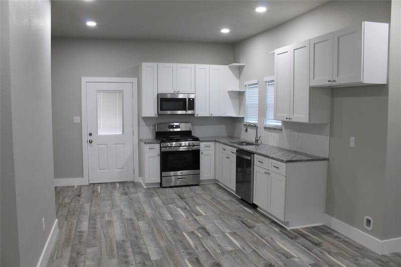 104 S Hubbard Street, Alvord TX 76225 - Photo 5