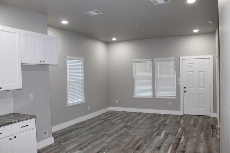 104 S Hubbard Street, Alvord TX 76225 - Photo 8
