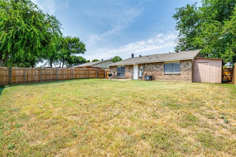 10222 Red Maple Drive, Dallas TX 75249 - Photo 23