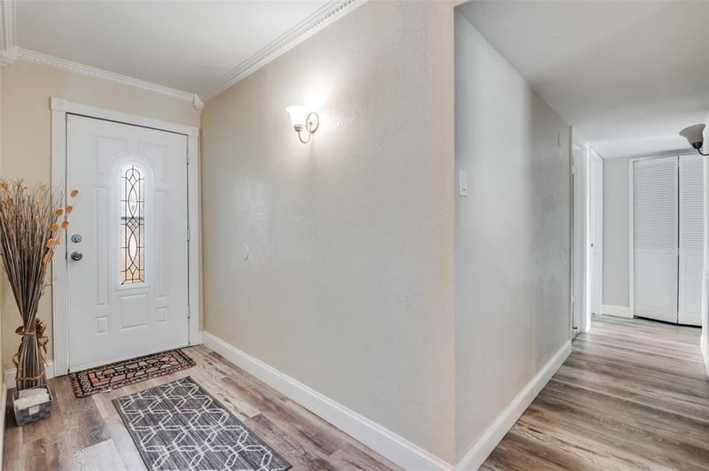 10222 Red Maple Drive, Dallas TX 75249 - Photo 2