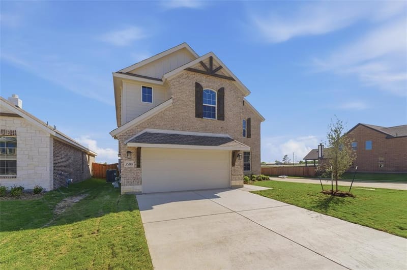 3500 Helena Street, Gainesville TX 76240 - Photo 2