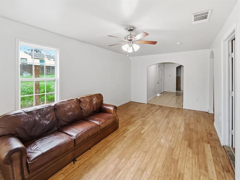 3000 Avenue M, Fort Worth TX 76105 - Photo 7