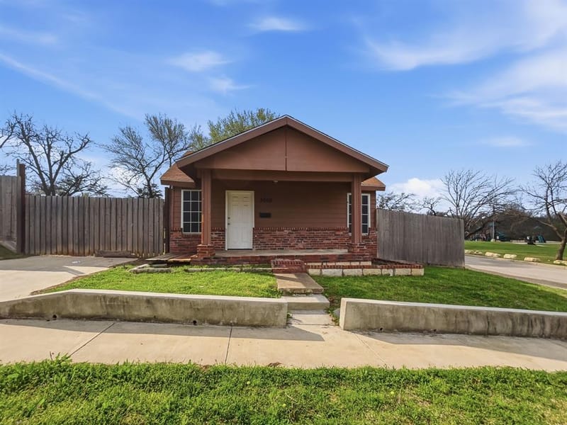 3000 Avenue M, Fort Worth TX 76105 - Photo 3
