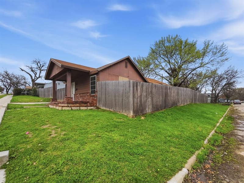 3000 Avenue M, Fort Worth TX 76105 - Photo 4