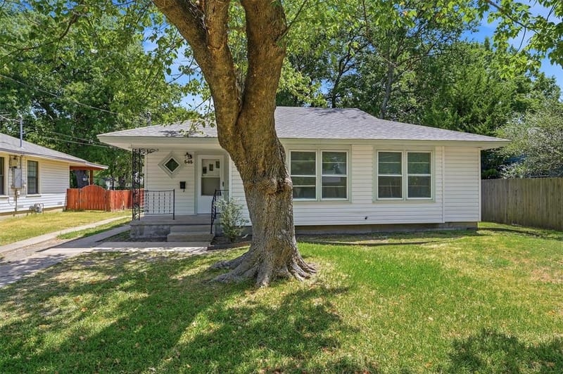 545 N Wharton Street, Sherman TX 75092 - Photo 2