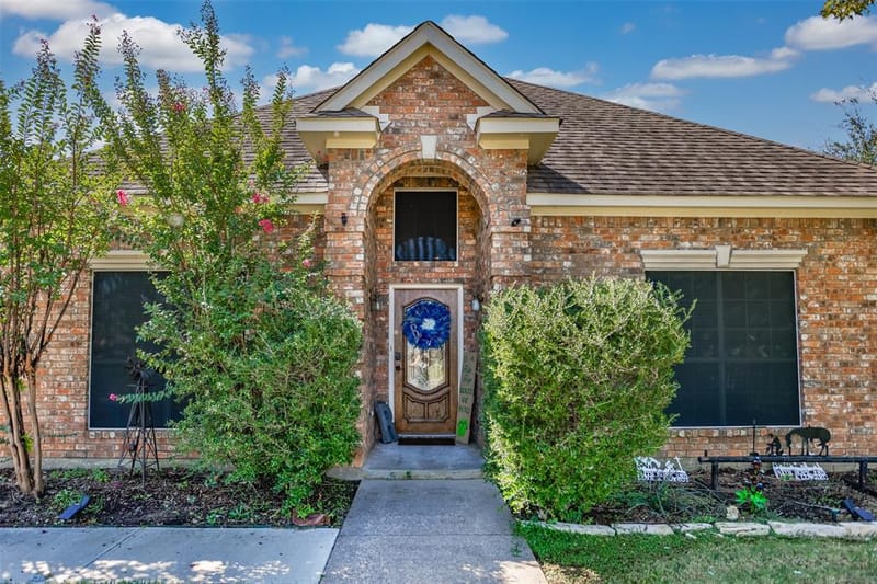 2424 Jolinda Lane, Whitesboro TX 76273 - Photo 2