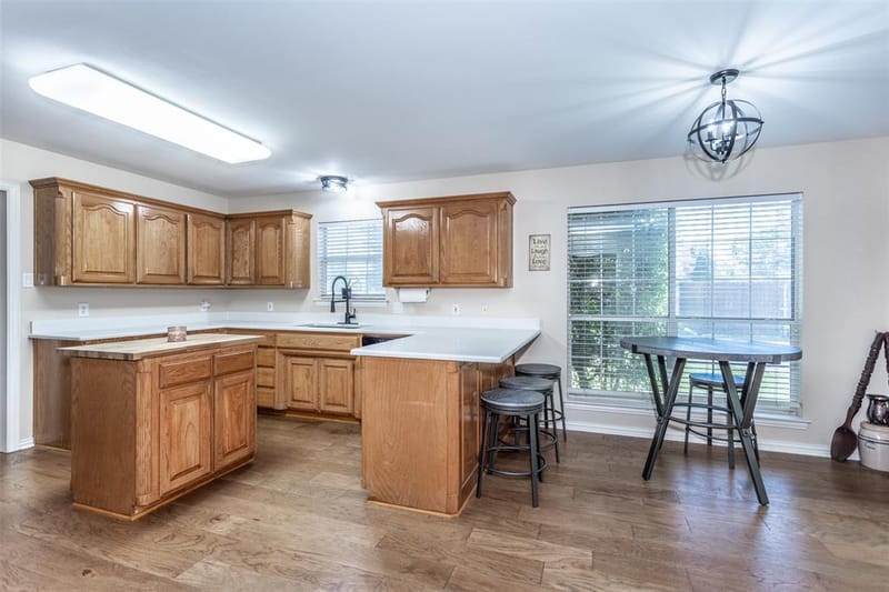 2424 Jolinda Lane, Whitesboro TX 76273 - Photo 13