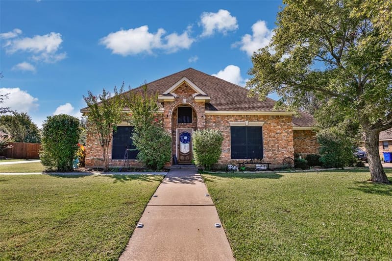 2424 Jolinda Lane, Whitesboro TX 76273