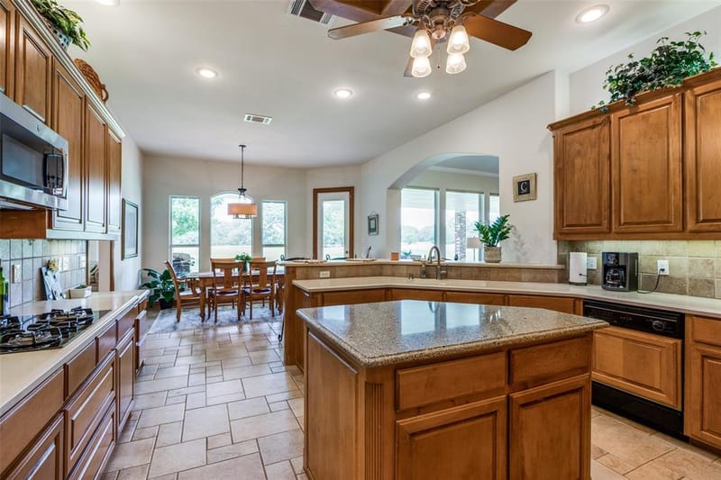 12198 Bell Road, Pilot Point TX 76258 - Photo 9