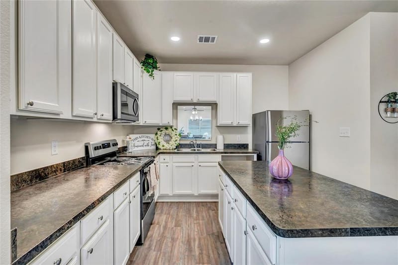 1716 Galveston Avenue, Fort Worth TX 76110 - Photo 10