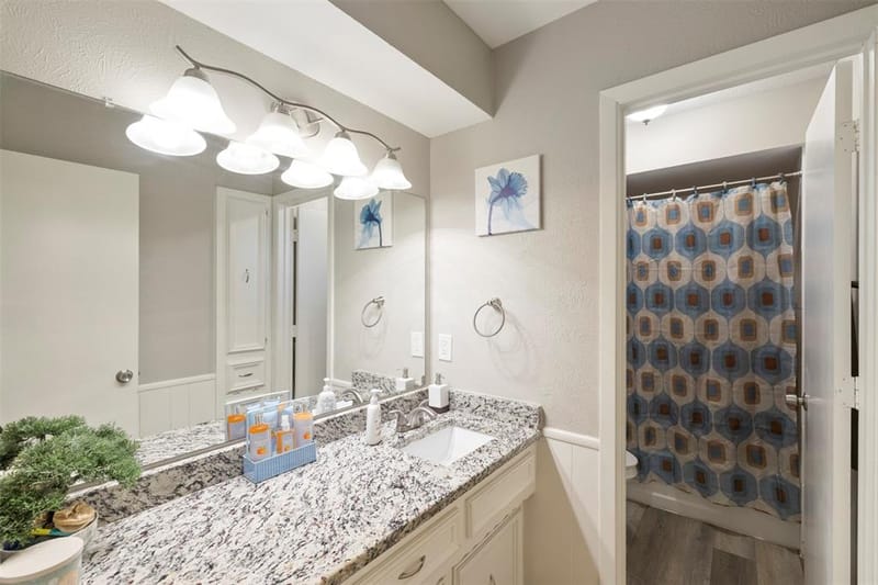 710 Waynelee Drive, Lancaster TX 75146 - Photo 17