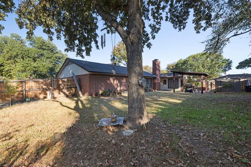 710 Waynelee Drive, Lancaster TX 75146 - Photo 24