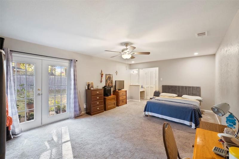 710 Waynelee Drive, Lancaster TX 75146 - Photo 11