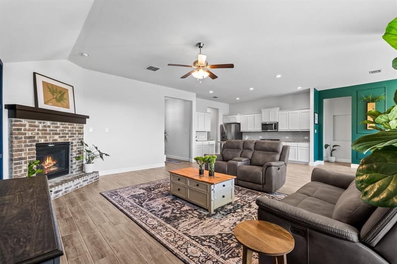 372 Chapel Hill Drive, Forney TX 75126 - Photo 8