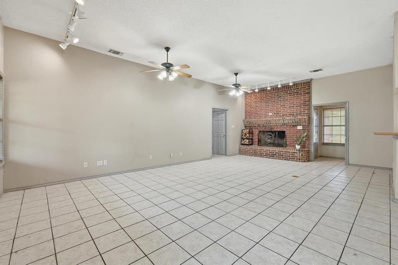 135 Private Road 2828, Decatur TX 76234 - Photo 6