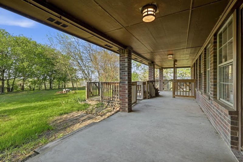 135 Private Road 2828, Decatur TX 76234 - Photo 31