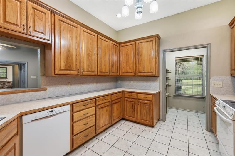 135 Private Road 2828, Decatur TX 76234 - Photo 8