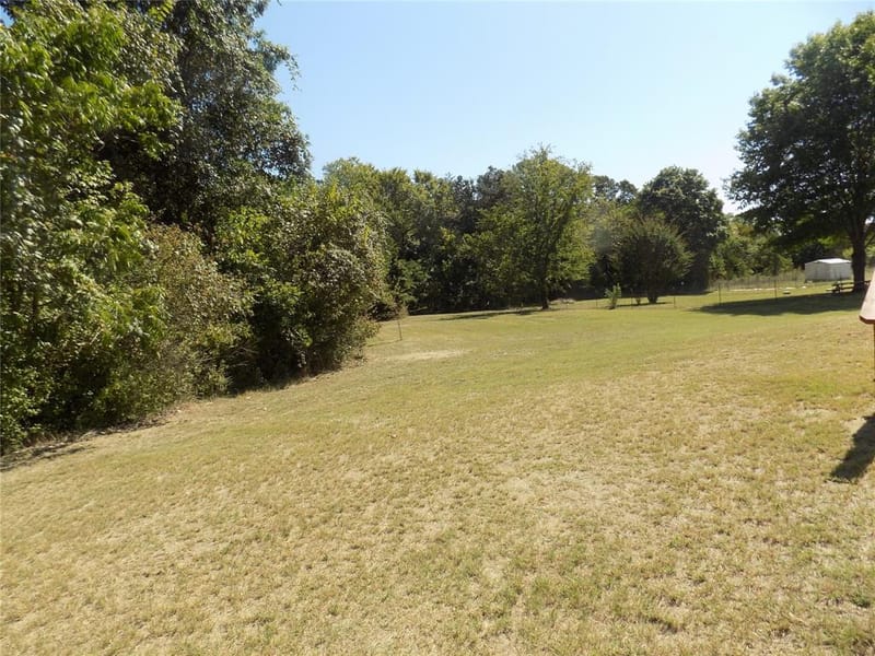 3450 Sarra Lane, Springtown TX 76082 - Photo 21