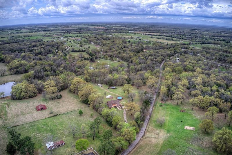 811 Rs County Road 4250, Point TX 75472 - Photo 32