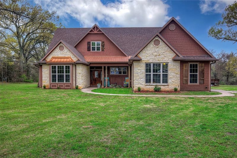 811 Rs County Road 4250, Point TX 75472