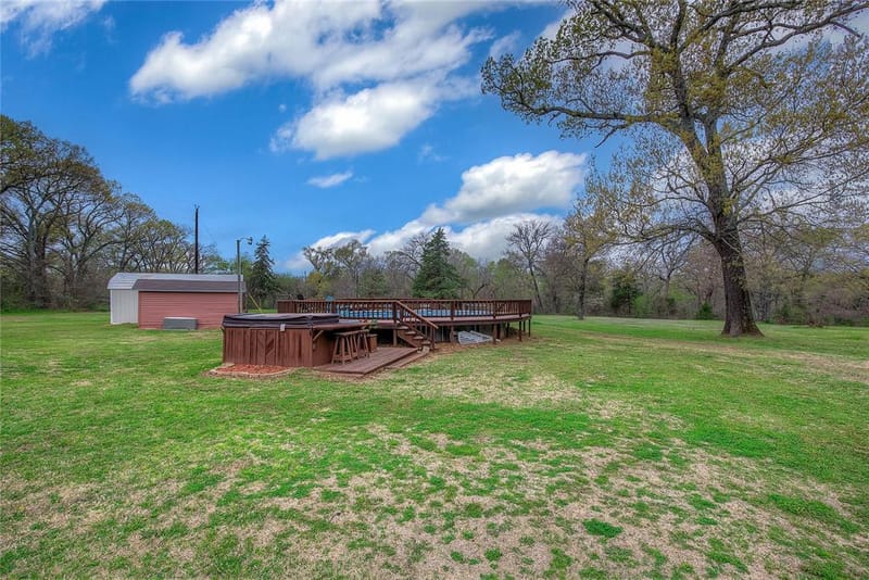 811 Rs County Road 4250, Point TX 75472 - Photo 29