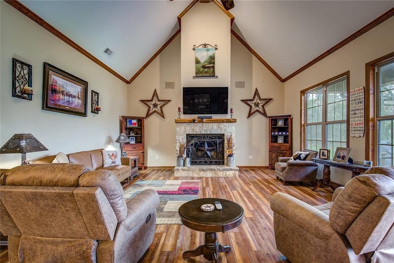 811 Rs County Road 4250, Point TX 75472 - Photo 8