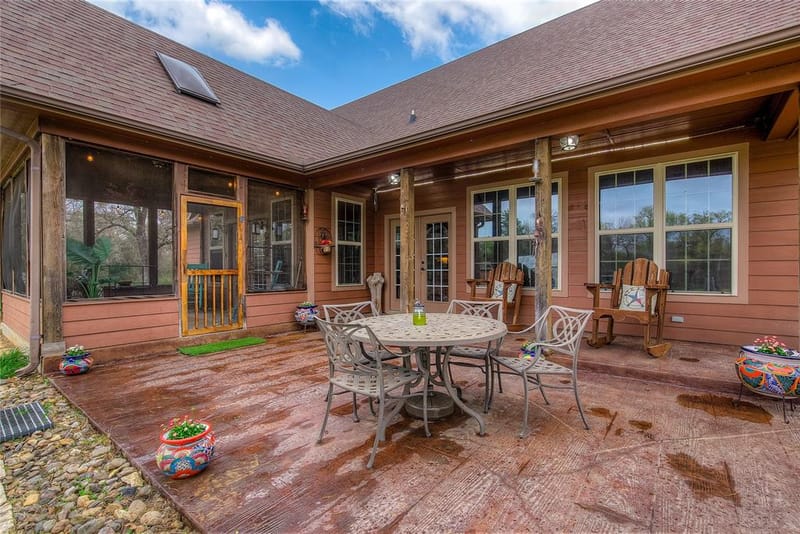811 Rs County Road 4250, Point TX 75472 - Photo 25