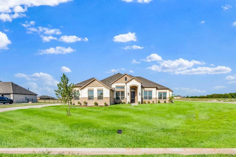 8335 Magnolia Court, Greenville TX 75402 - Photo 3