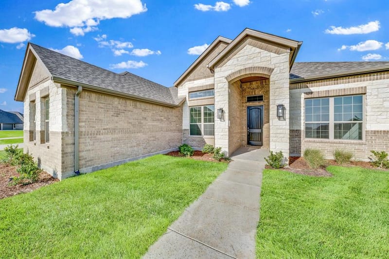 8335 Magnolia Court, Greenville TX 75402