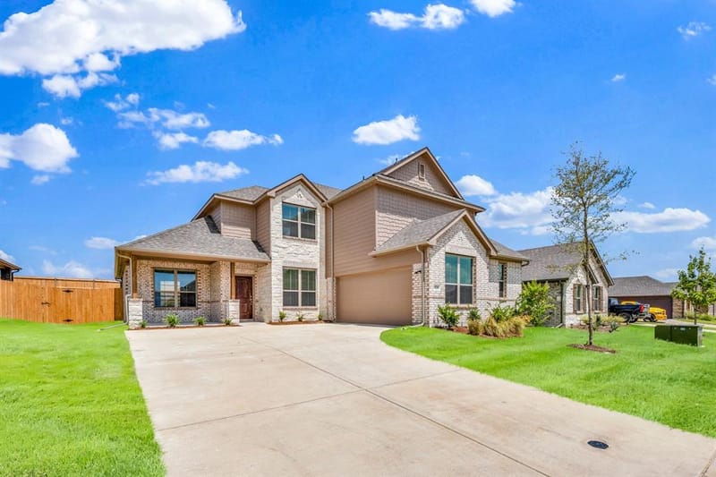 424 Maltese, Red Oak TX 75154