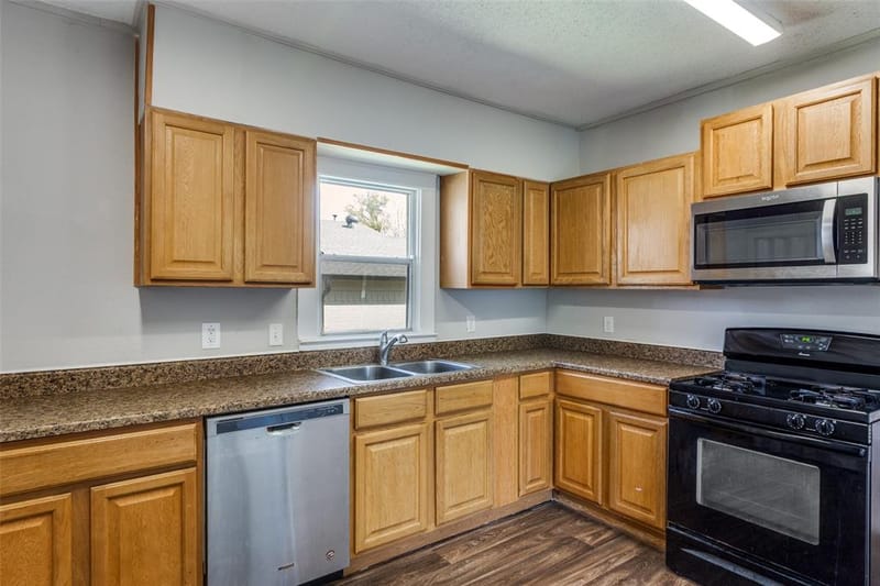 826 Mirike Drive, White Settlement TX 76108 - Photo 11