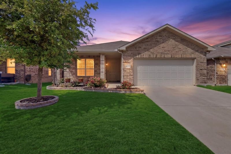 6212 Topsail Drive, Fort Worth TX 76179