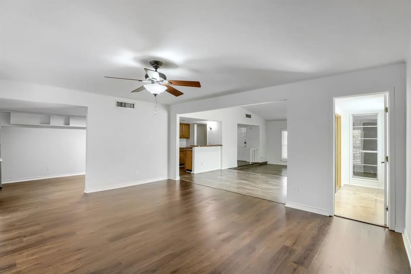 11026 Mccree Road, Dallas TX 75238 - Photo 16
