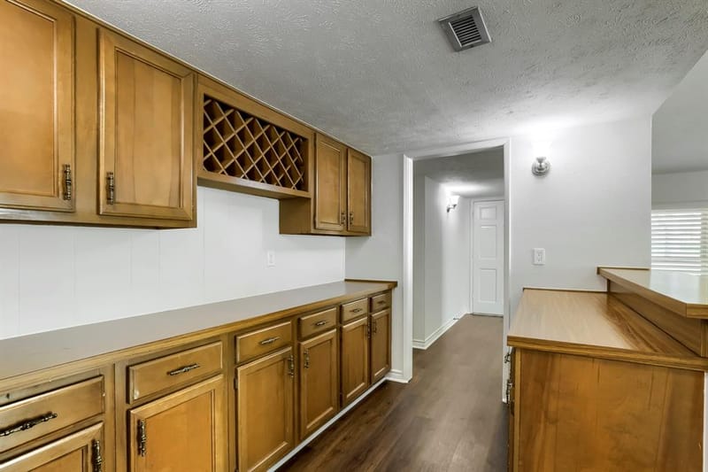 11026 Mccree Road, Dallas TX 75238 - Photo 9