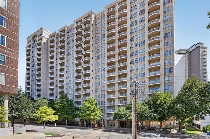 3225 Turtle Creek Boulevard # 1528, Dallas TX 75219 - Photo 2