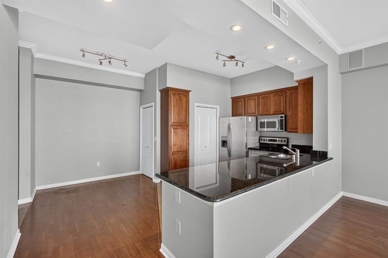 3225 Turtle Creek Boulevard # 1528, Dallas TX 75219 - Photo 12