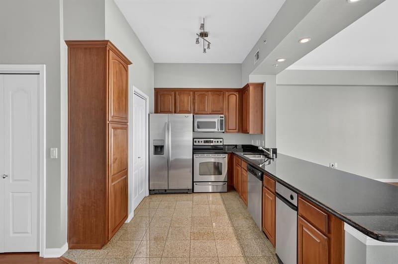 3225 Turtle Creek Boulevard # 1528, Dallas TX 75219 - Photo 7