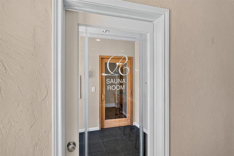 3225 Turtle Creek Boulevard # 1528, Dallas TX 75219 - Photo 32