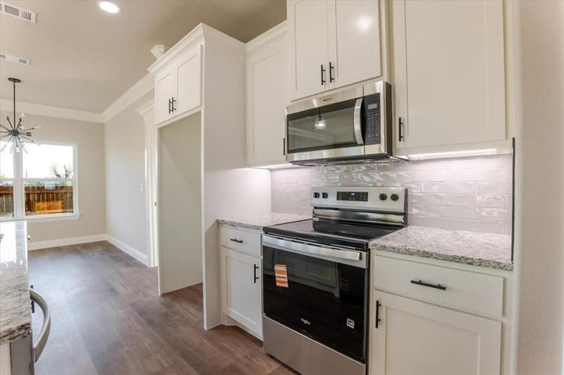 9209 Parkview Circle, Tolar TX 76476 - Photo 8